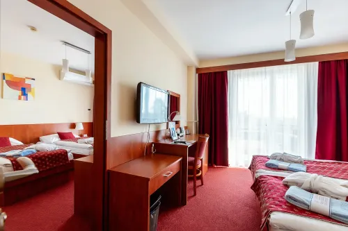 Nábytok v rodinnej izbe v hoteli Senec